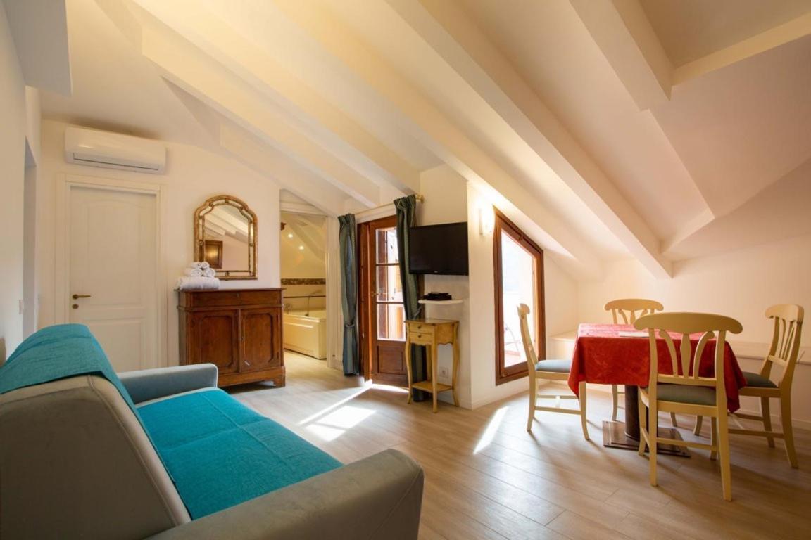Residence Villa Il Casale - Appartamenti Wellness E Piscina Riscaldata Tovo San Giacomo Exteriér fotografie